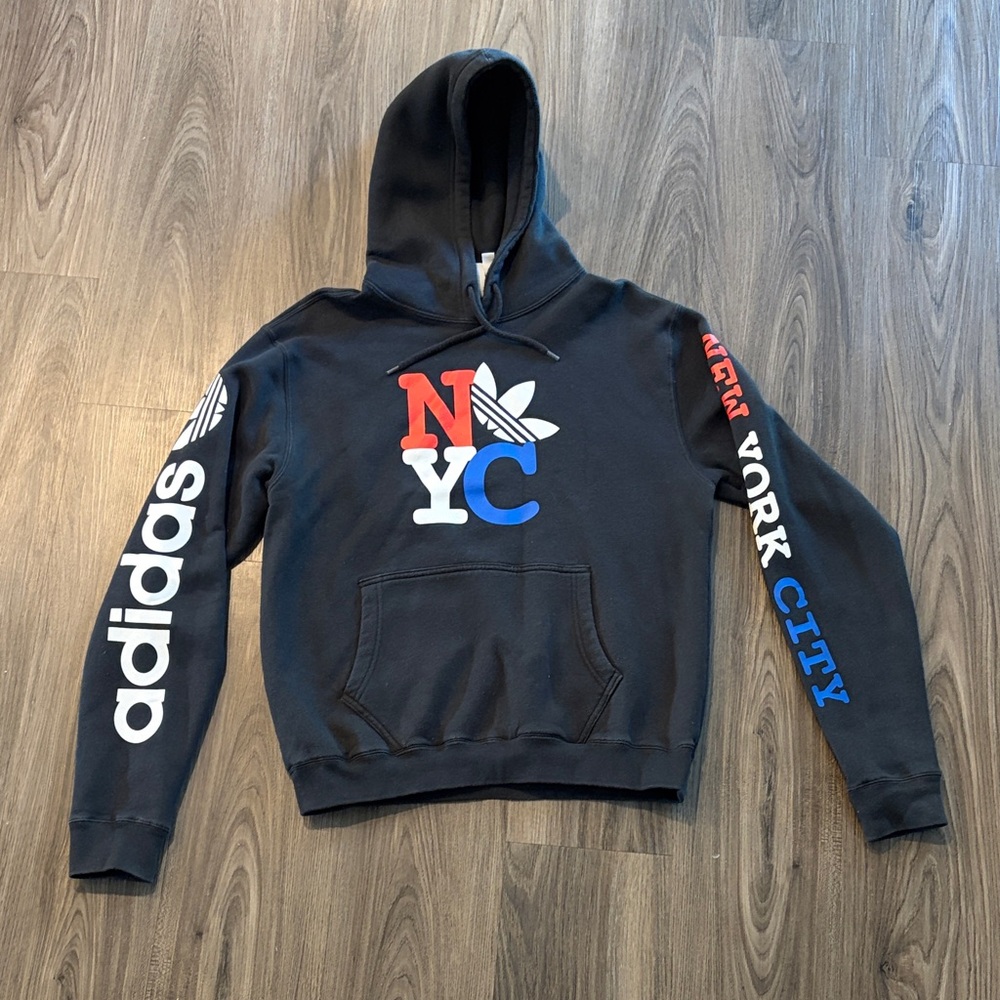 adidas Black NYC Graphic Crewneck Sweatshirt - Men - Small